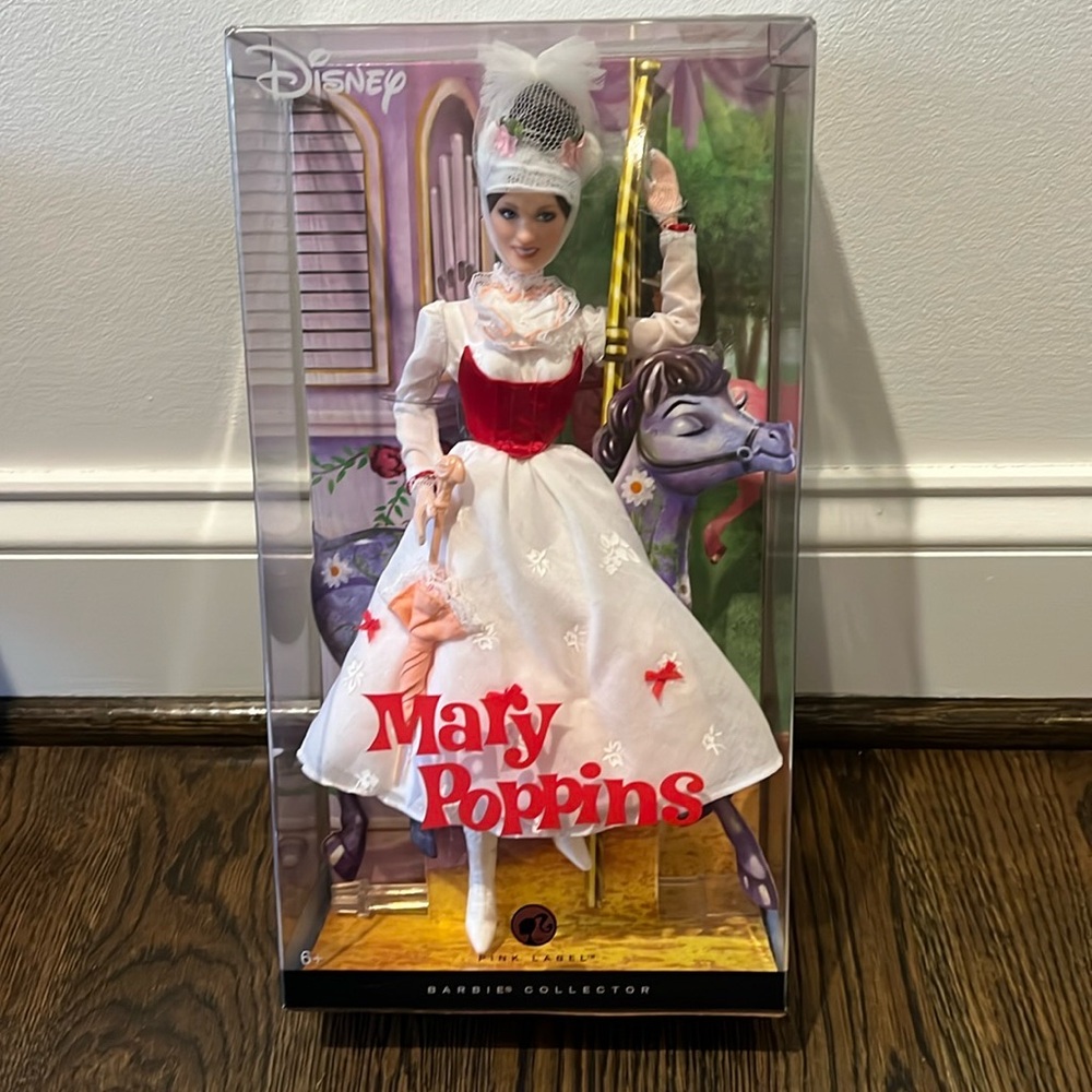 NIB! 2007 Disney’s Mary Poppins Barbie Pink Label Collection!